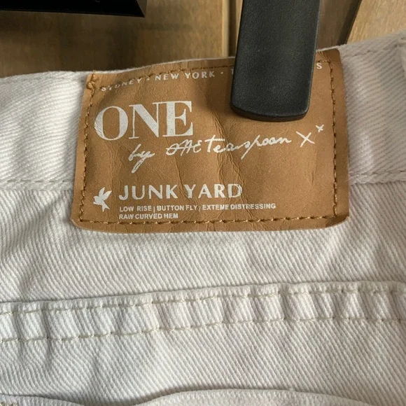 One teaspoon white skirt - Picture 9 of 11